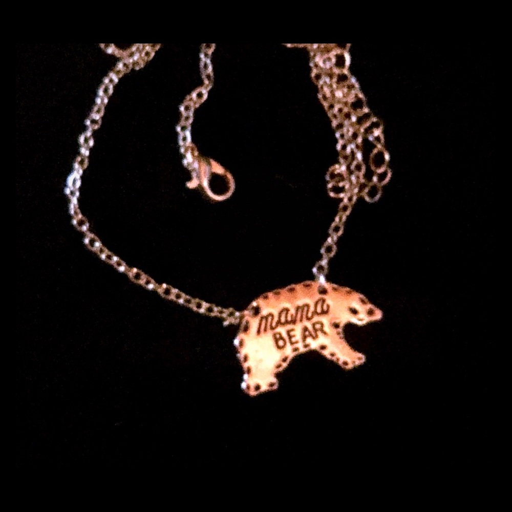 18” chain proclaiming Mama as the strong protector